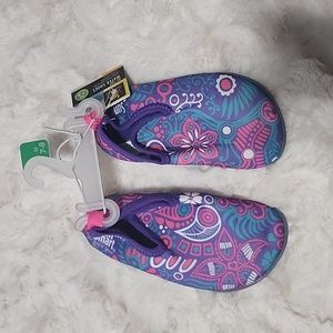 Size 7-8 Water Shoes
